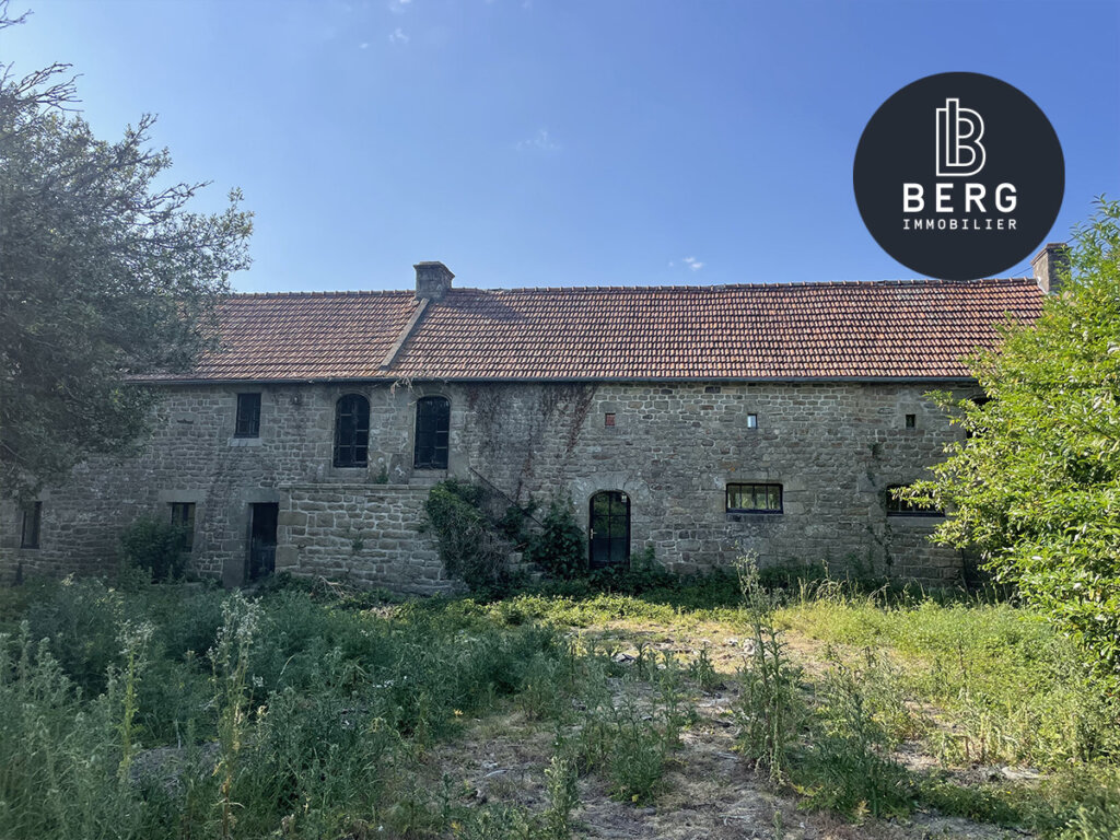 Carnac, bâtiments à rénover à quelques kms des plages
