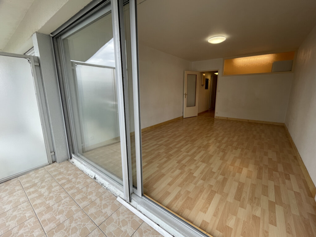 Quiberon  appartement a vendre a deux pas de la grande plage