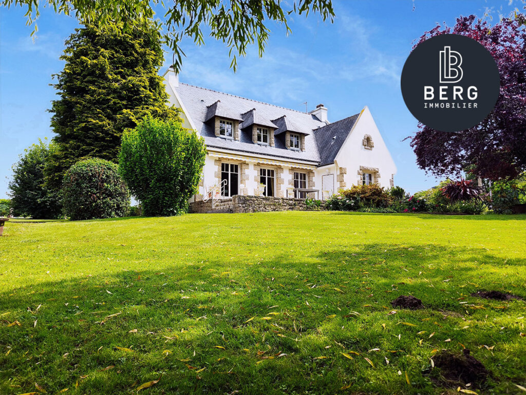 Maison à vendre 7 pièces 180 m2   proche du bourg de sainte-anne-d'auray