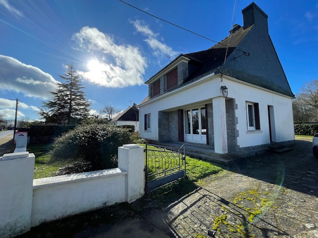 Maison à 500m du bourg de ploemel