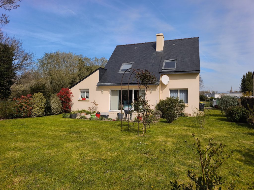 Maison à vendre 4 pièces 108.5 m2 sainte-anne d'auray en impasse proche du bourg