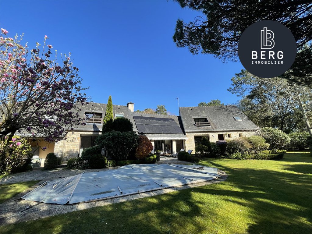 Maison d'architecte à vendre à ploemel domaine du golf