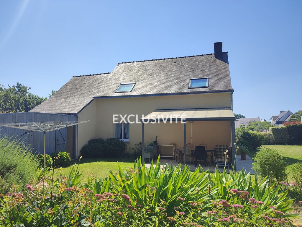 Plouhinec - maison a vendre- maison familiale a 700m du bourg
