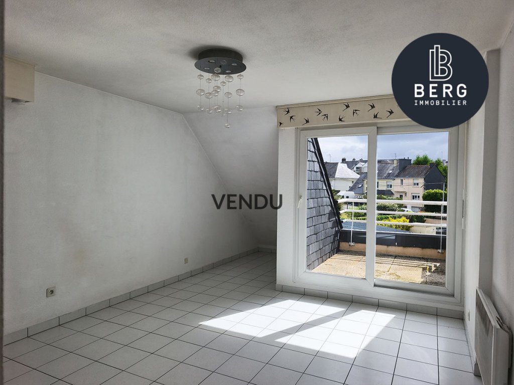 Vendu vannes, à vendre   charmant 2 pièces avec balcon, parking et cave   idéalement situé