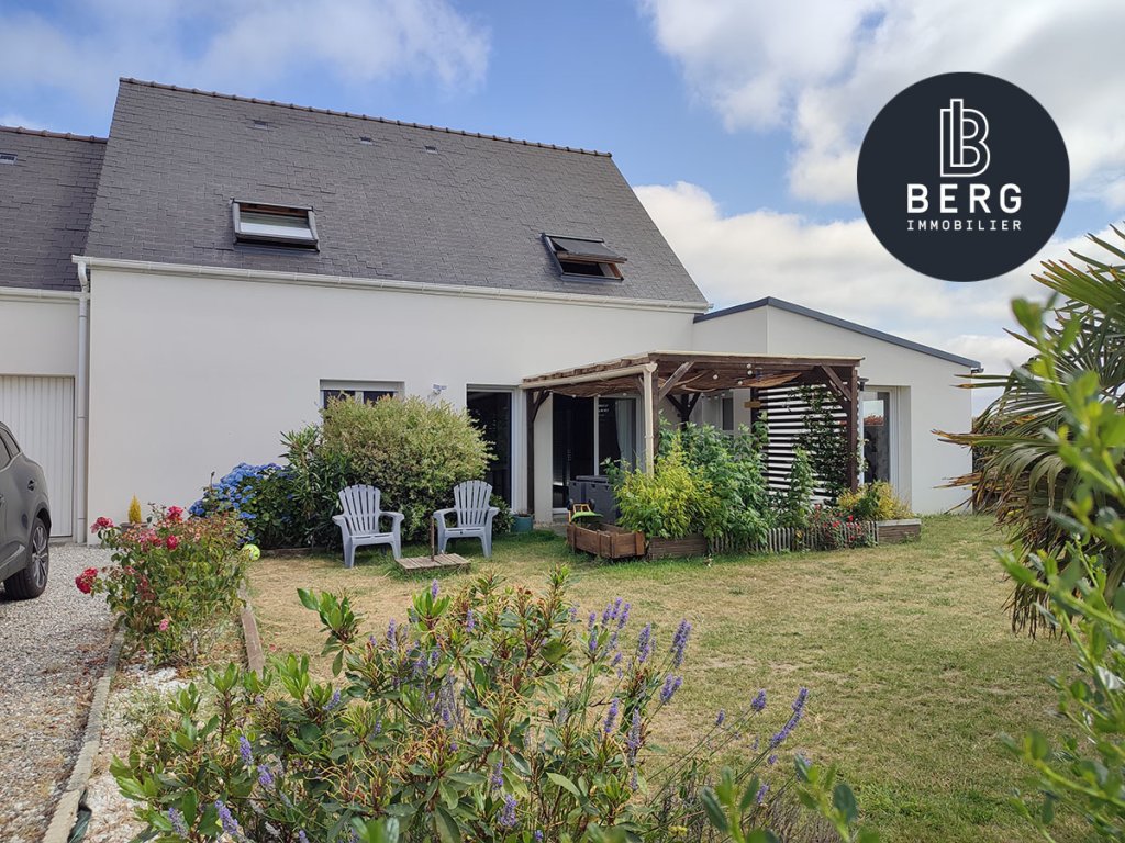 Plouhinec a vendre maison familiale a 1km du bourg