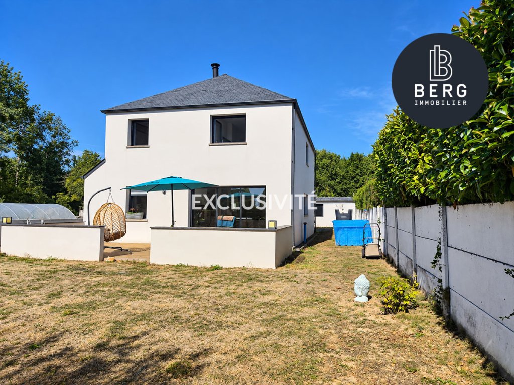 A vendre a riantec maison contemporaine familiale a 2kms de la petite mer de gavres